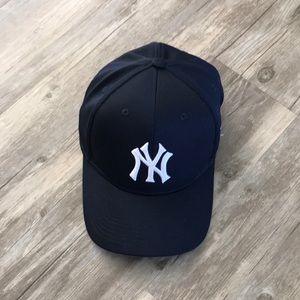 NEW Official Major League Baseball New York Yankees Hat